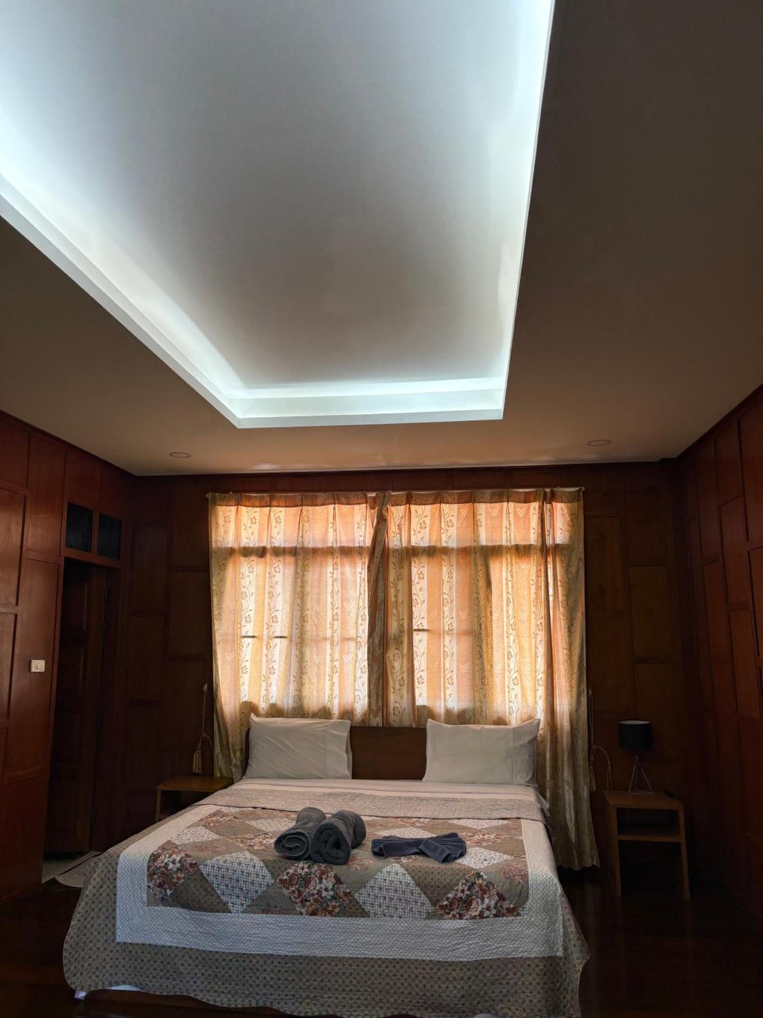 Ban Elephant Blanc Bungalow Kata Beach  Exterior photo